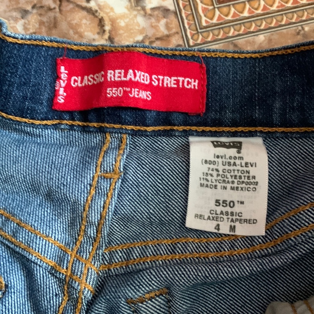 Levis classic relaxed stretch 550